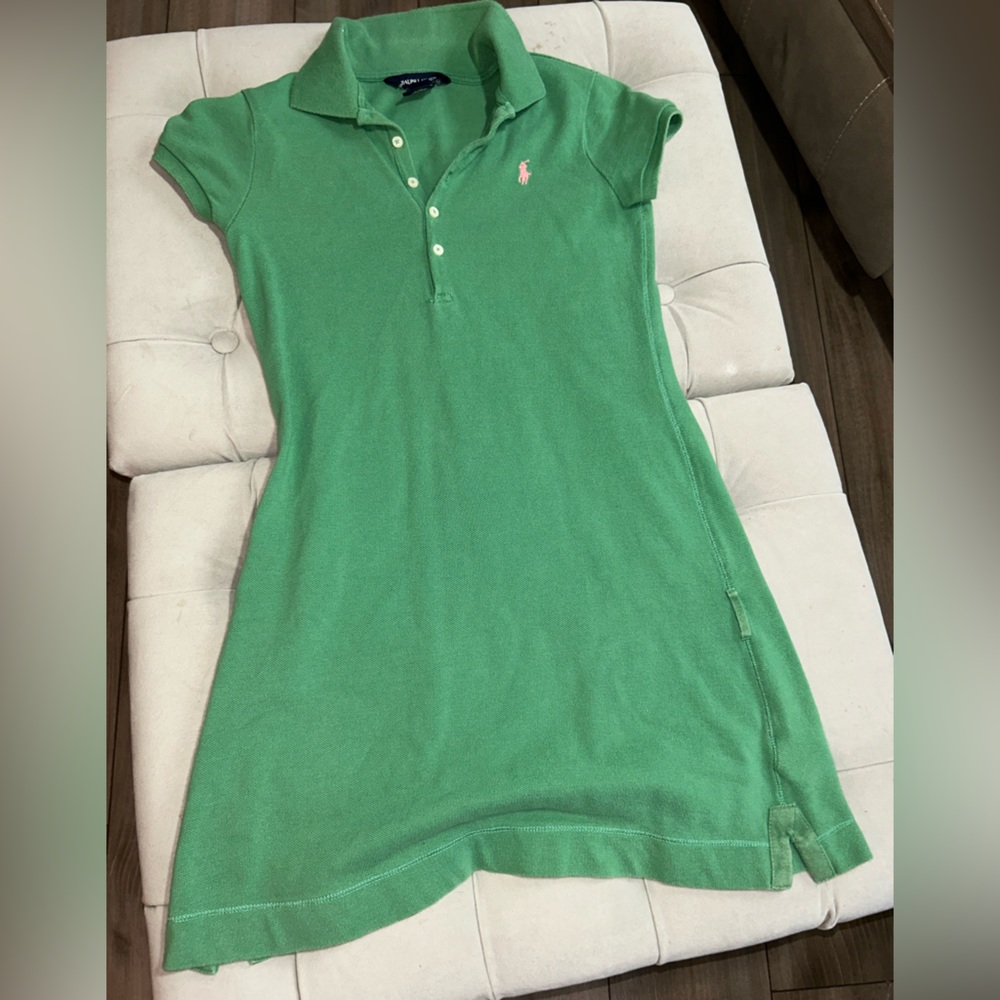 The clothing is in good condition no longer have interest for it.